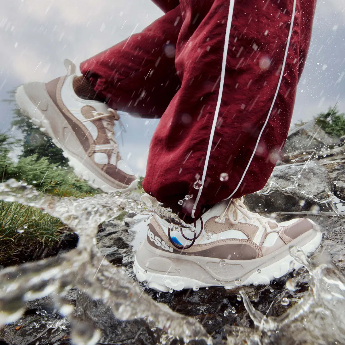 Women's Motu Sneaker - Gravitate/Light Songbird - Image 4